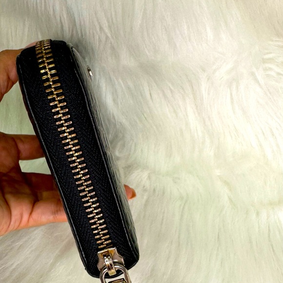 Authentic Miu Miu by Prada leather Black Croc Embossed Zip Around Wallet vintage - Picture 5 of 15